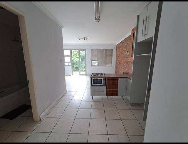 1 BEDROOM APARTMENT FOR SALE IN GREENSIDE